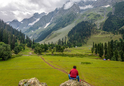 6-Day Scenic Tour: Jammu-Srinagar-Gulmarg-Pahalgam-Amritsar
